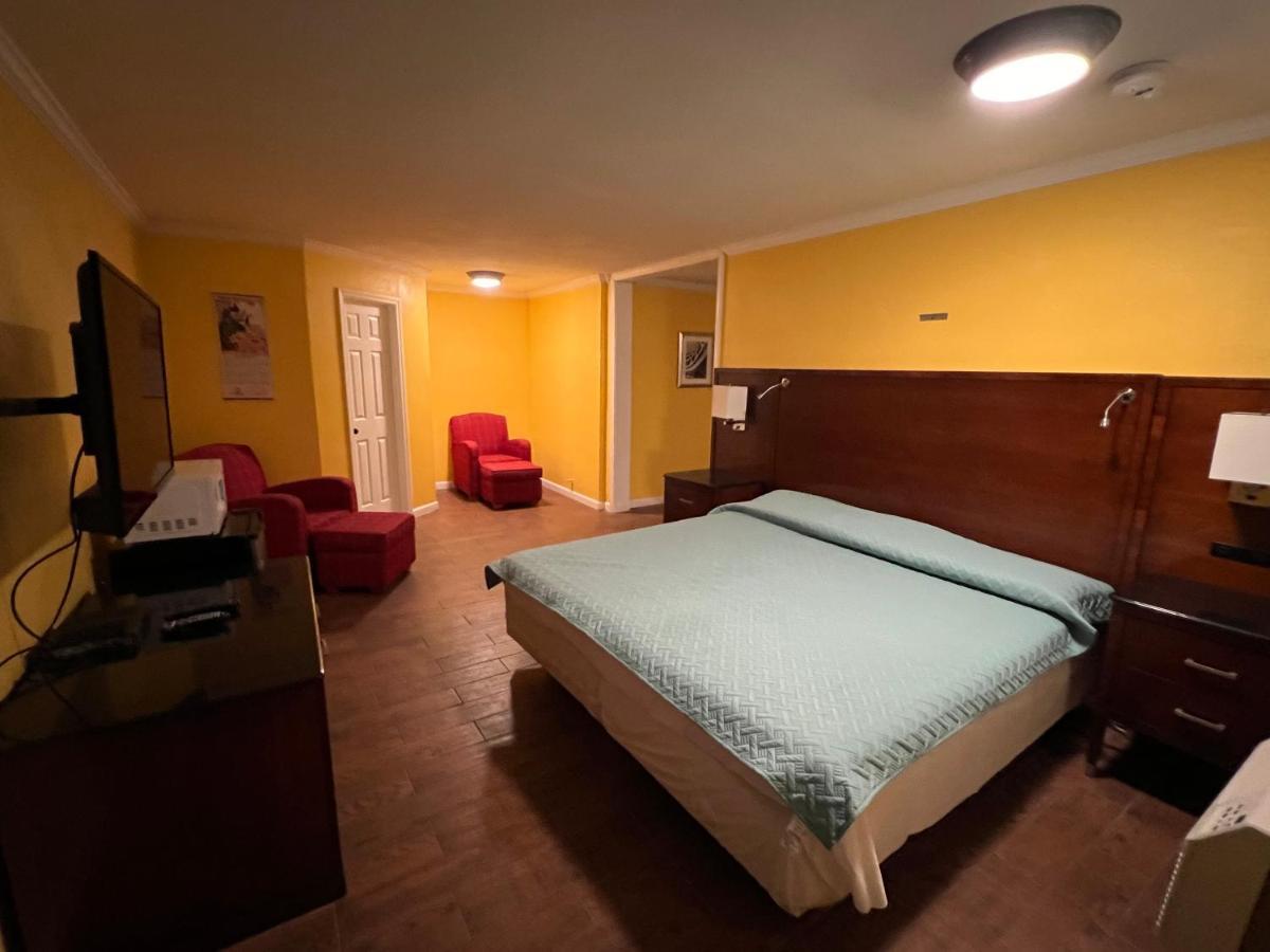 Dragon Inn & Suites Fayette Esterno foto