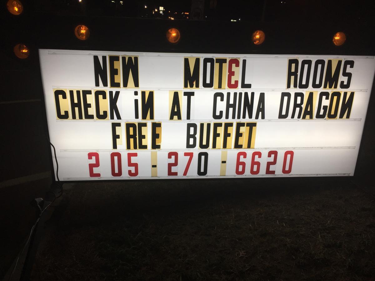 Dragon Inn & Suites Fayette Esterno foto