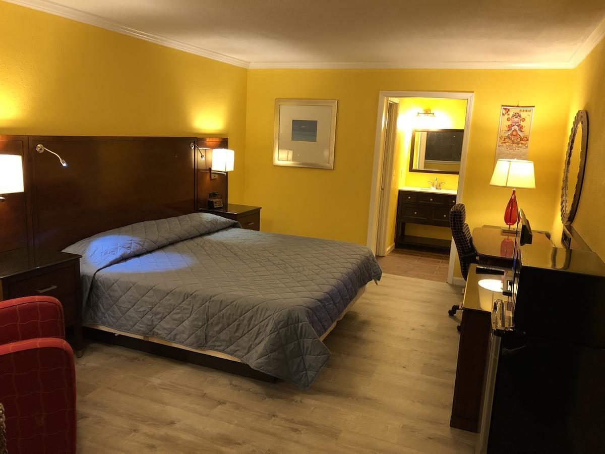 Dragon Inn & Suites Fayette Esterno foto