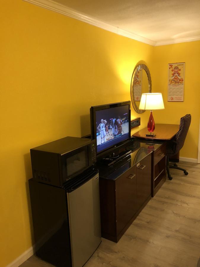 Dragon Inn & Suites Fayette Esterno foto