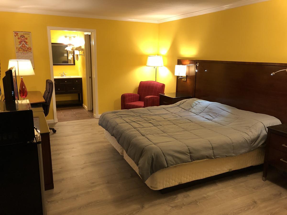 Dragon Inn & Suites Fayette Esterno foto